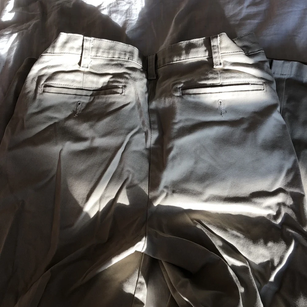 Men’s size 33x30 khakis - Picture 4 of 4